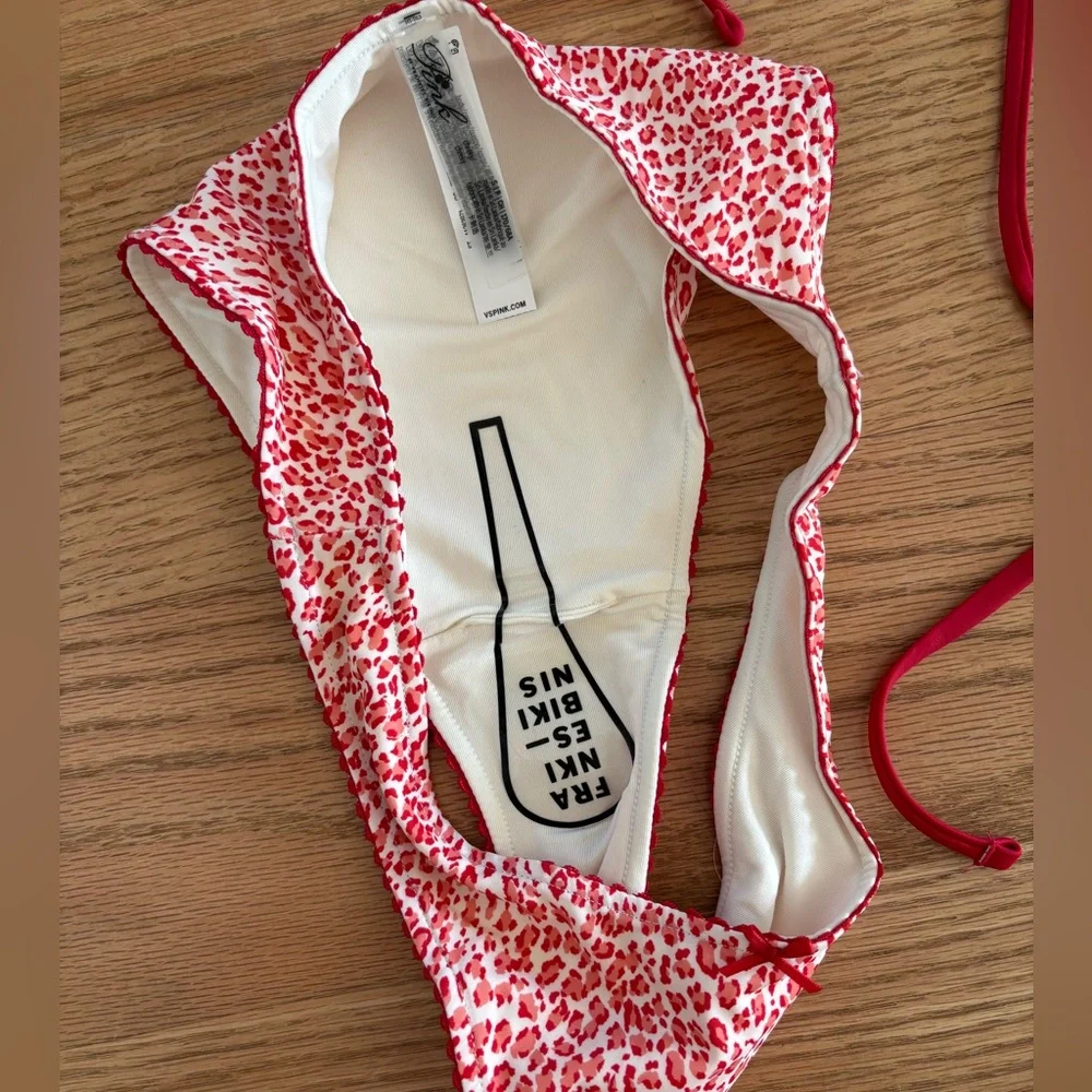 Frankie’s bikinis set